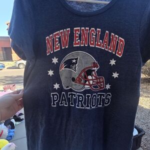 NFL New England Patriots Woman Short-Sleeve Tee - Size L